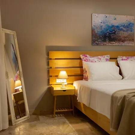 Koukounari In Chania Center