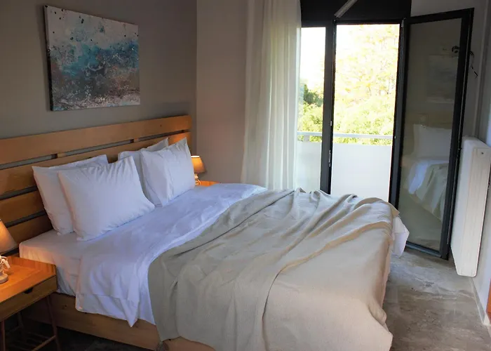 Koukounari In Chania Center *