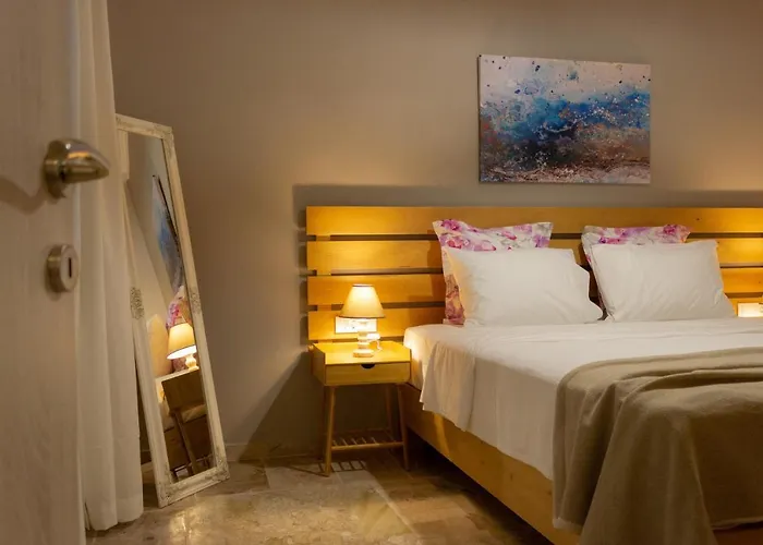 Koukounari In Chania Center